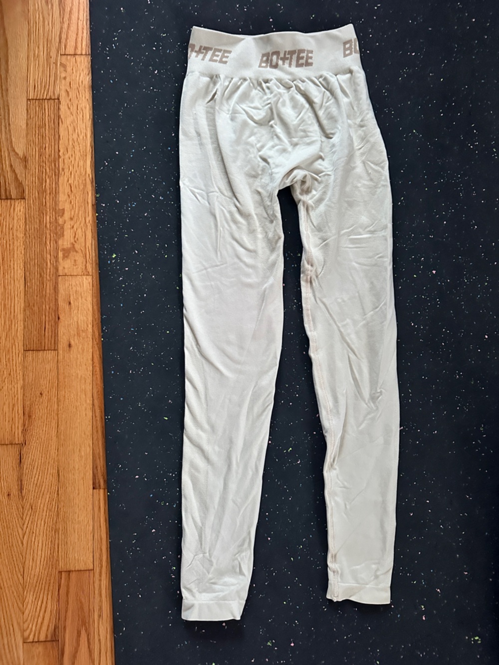 BO+TEE Women's Long Leggings in Light Beige